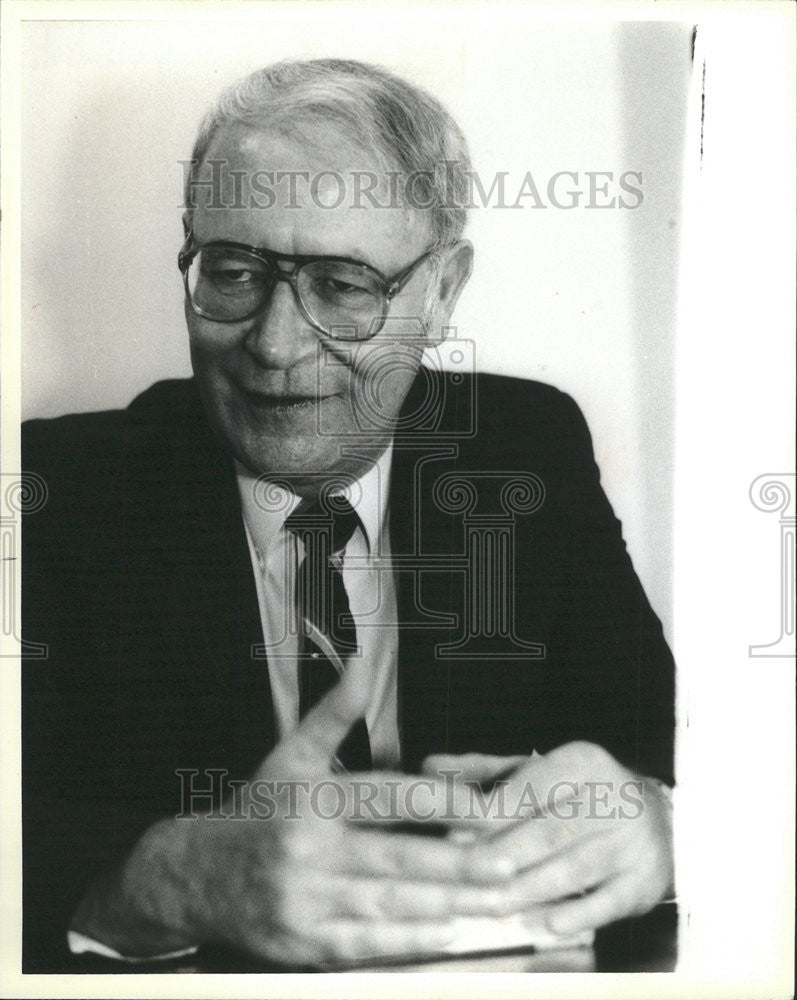 1985 Press Photo Robert Custer American Psychiatrist &amp; Author - Historic Images