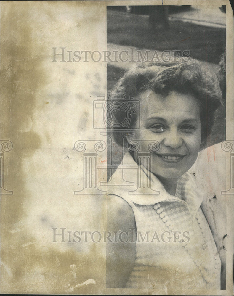 1975 Press Photo Mrs. Mary Cvack - Historic Images