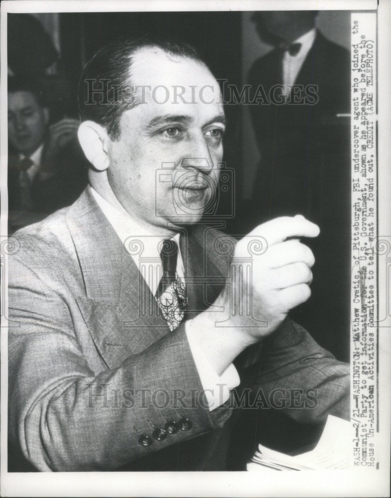 1950 Press Photo Matthew Cvetic FBI Undercover Agent Communist Party Government - Historic Images