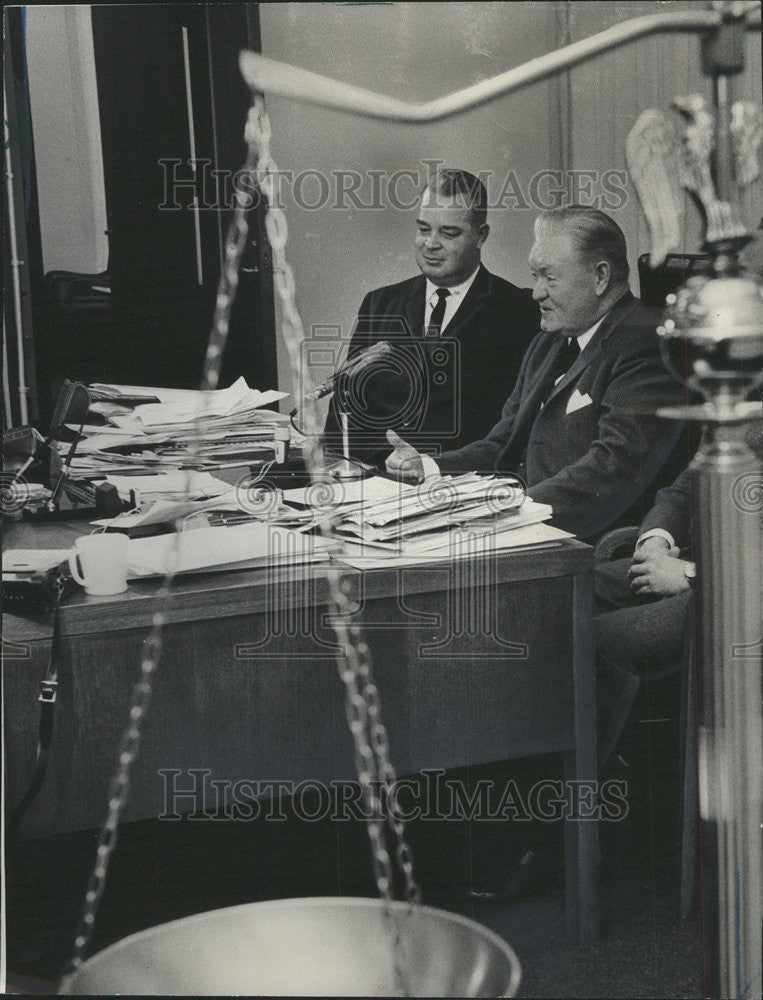 1966 Press Photo Circuit Court Judge Walter P. Dahl - Historic Images
