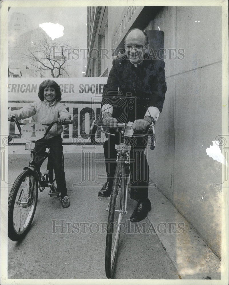 1983 Press Photo Archbishop Cardinal Joseph Bernardin Catholic Church Chicago - Historic Images