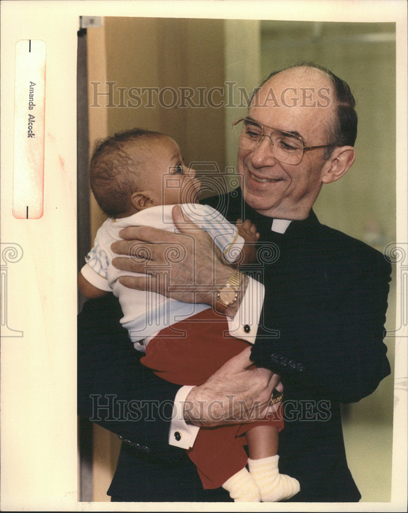 1989 Press Photo Joseph Cardinal Bernadine At Columbus Maryville Center - Historic Images