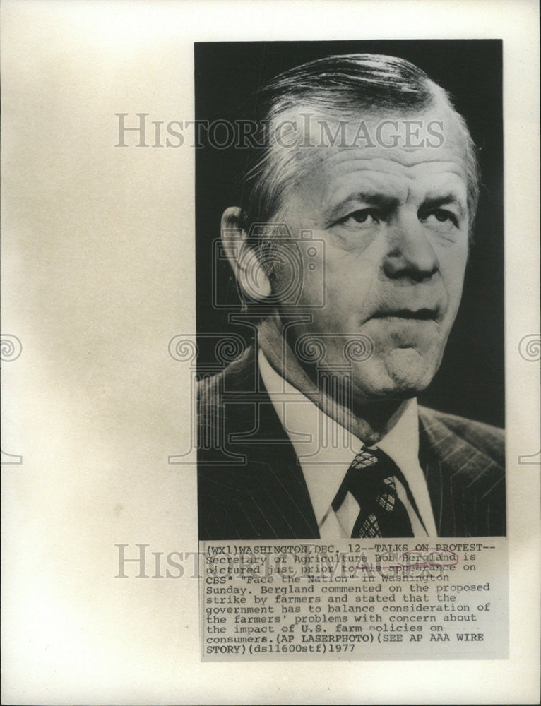 1977 Press Photo Secretary of Agriculture Bergland - Historic Images