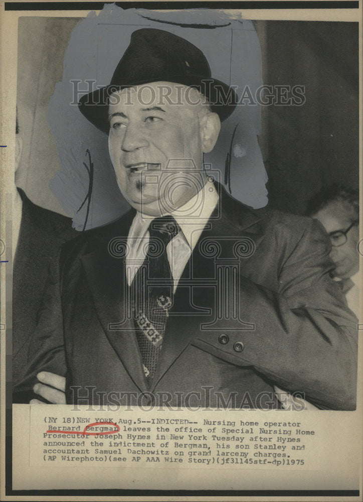 1975 Press Photo nursing home operator Bernard Bergman indictment grand larceny - Historic Images