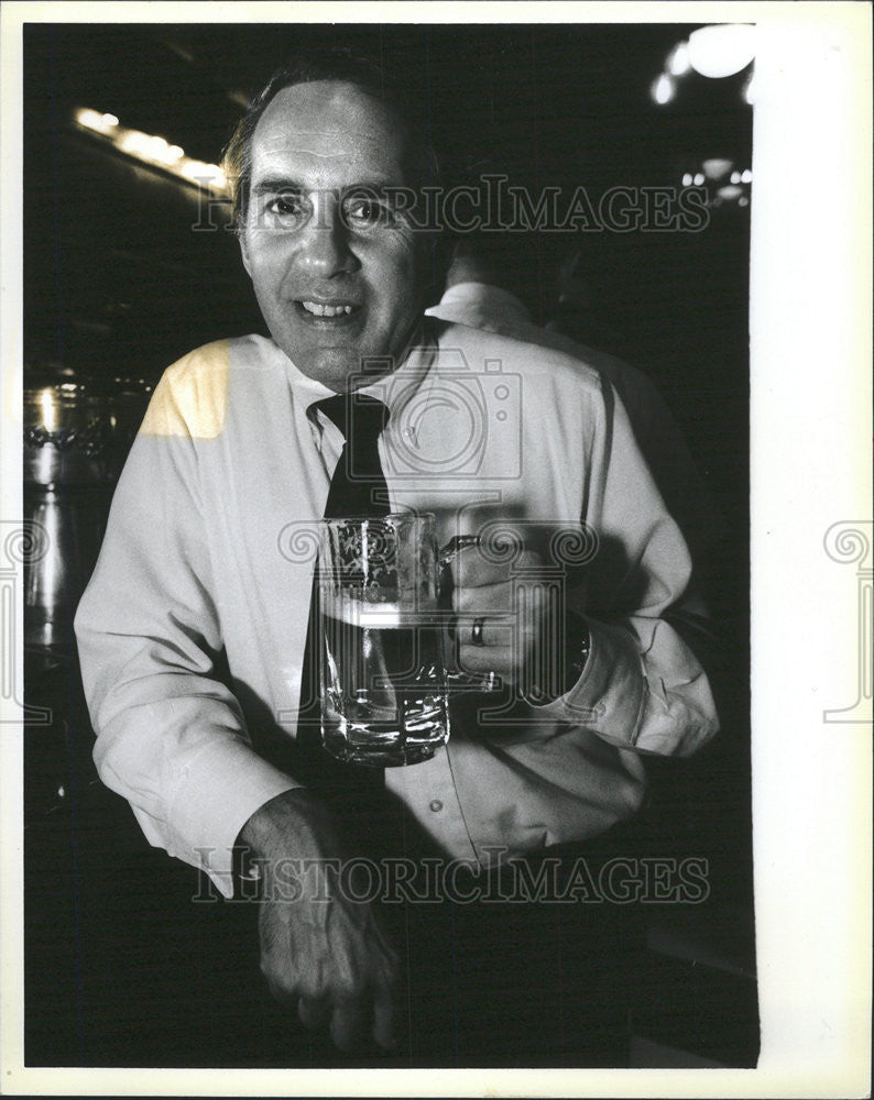 1986 Press Photo Howard Berghoff - Historic Images