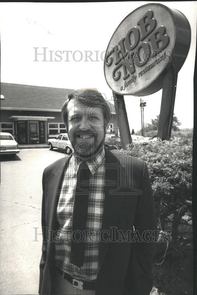 1987 Press Photo Ted Bergeron Shoreline Association Retarded Handicapped - Historic Images