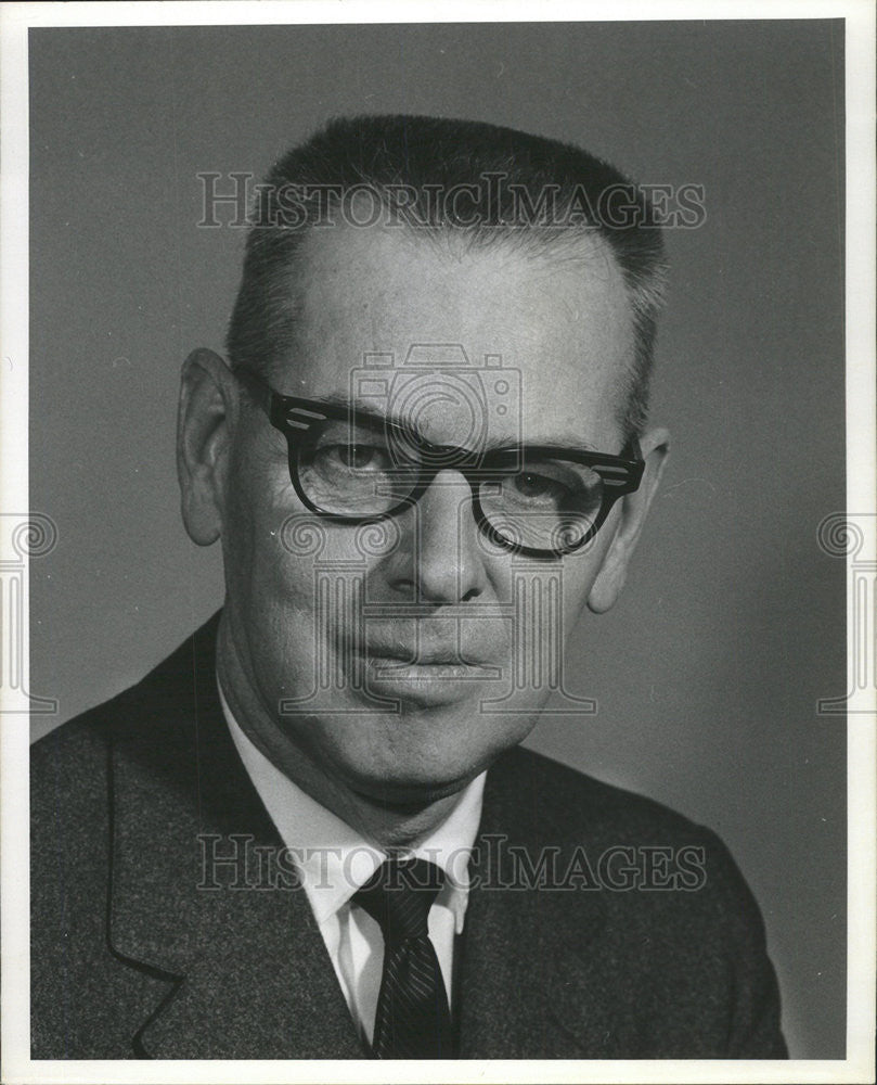 1960 Press Photo Carl S Anderson Land Commissioner Chicago and North Railway Co - Historic Images