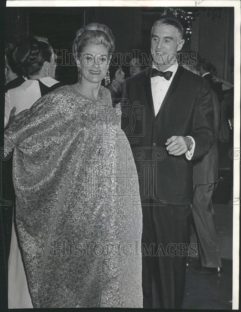 1967 Press Photo Beaumont Atwater Guidhall Party - Historic Images