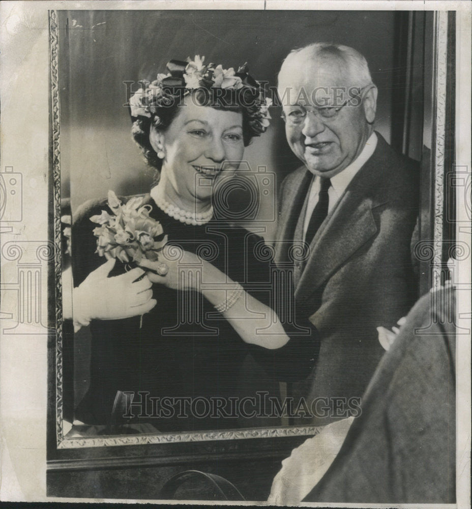 1957 Press Photo Mrs Dwight David Eisenhower First Lady United States Pres  Wife - Historic Images