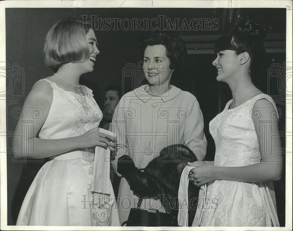 1964 Press Photo Stritch Junior Service League Winnetka Candace Ann Murphy Doyle - Historic Images