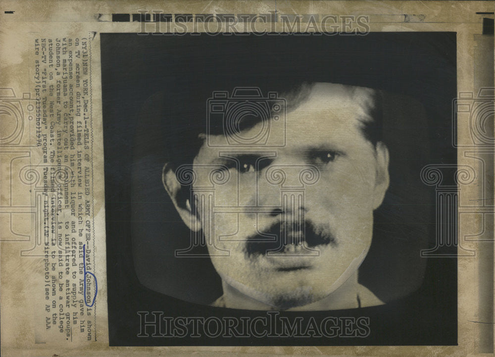 1970 Press Photo David Johnson Army TV Screen West Coast Marijuana Officer - Historic Images