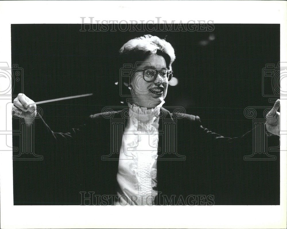 1987 Press Photo Mary Hopper Wheaton College Women Professor - Historic Images