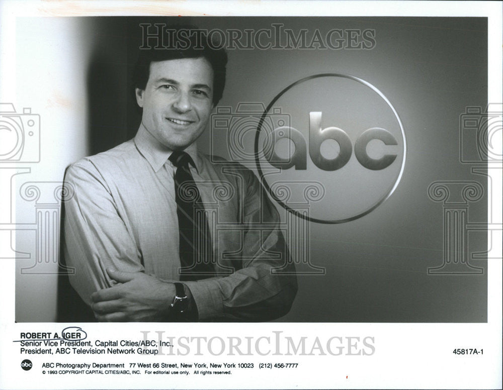 1994 Press Photo Robert Iger, Senior VP, Capital Cities/ABC Inc - Historic Images