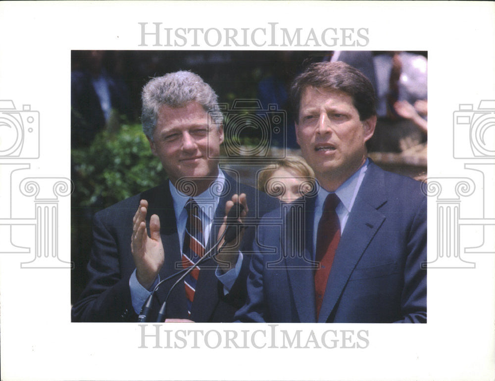 1994 Press Photo Albert Gore with Bill Clinton - Historic Images