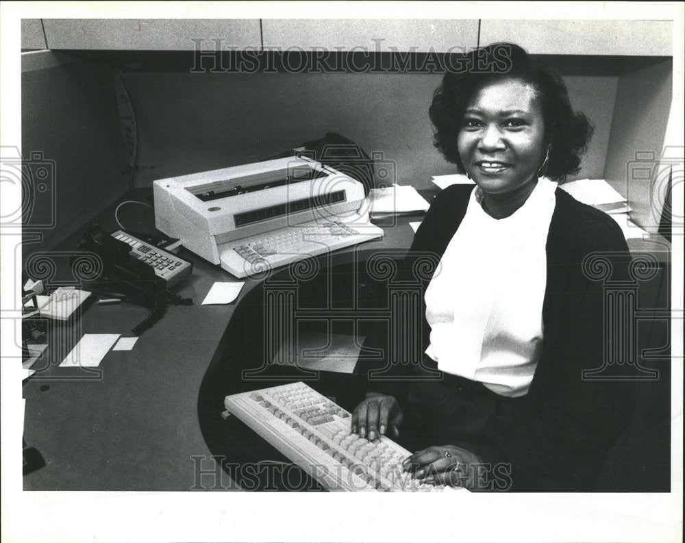 1992 Press Photo Martha Galloway graduate MacArthur Foundation Midwest Center - Historic Images