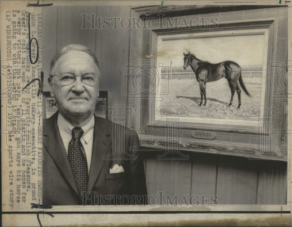 1975 Press Photo John Greer Knoxville Bakery executive Kentucky derby victory - Historic Images