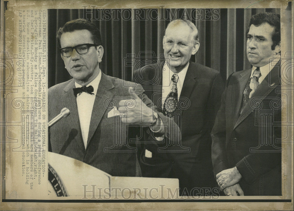 1975 Press Photo Congressman Paul Simon D-Carbondale Politician - Historic Images