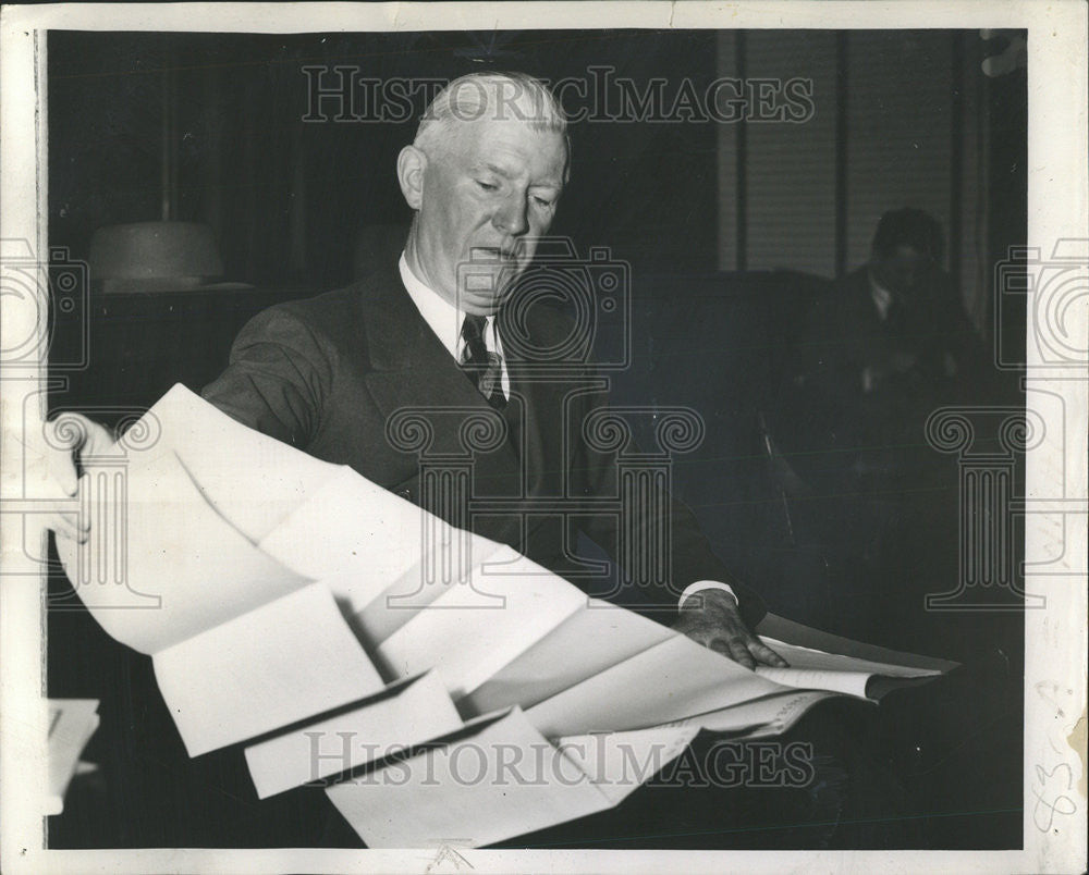 1941 Press Photo Walter Gregory Governor Palmer House Legislative Committee - Historic Images