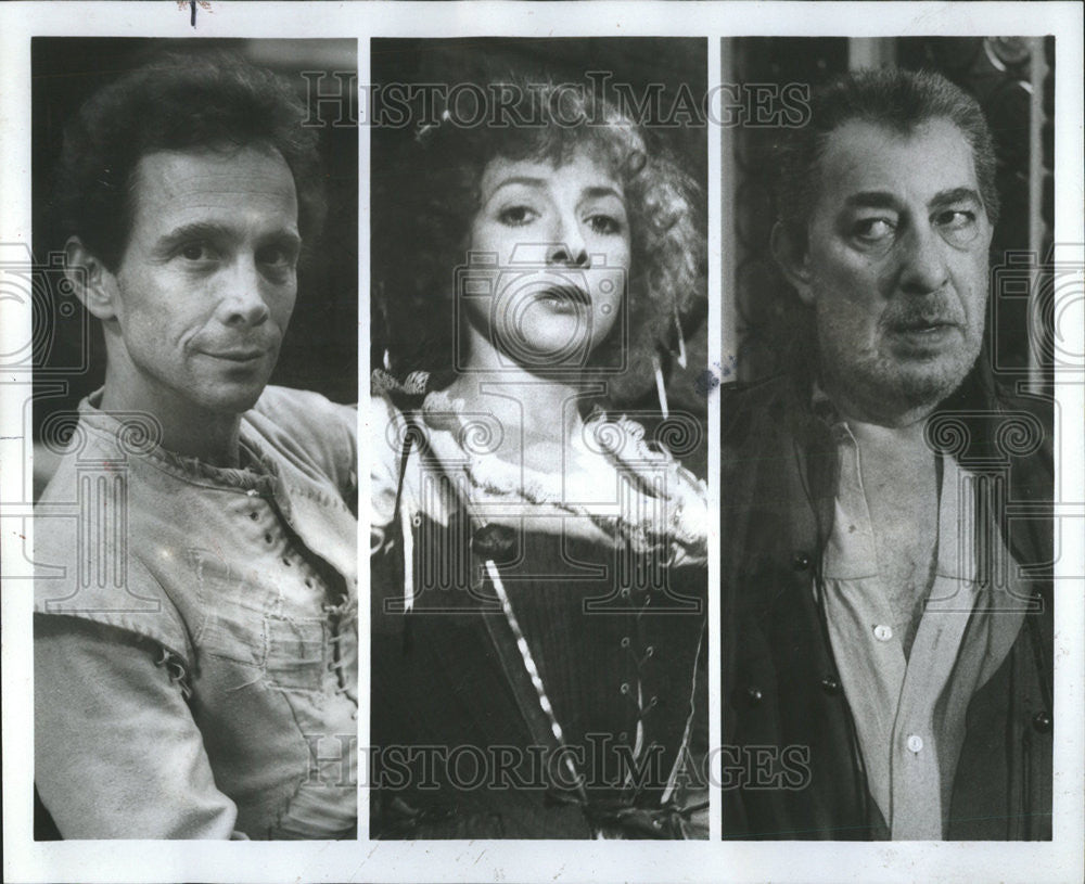 1984 Press Photo Joel Grey, Elizabeth Gale &amp; Alfred Marks, Yeomen of the Guard - Historic Images