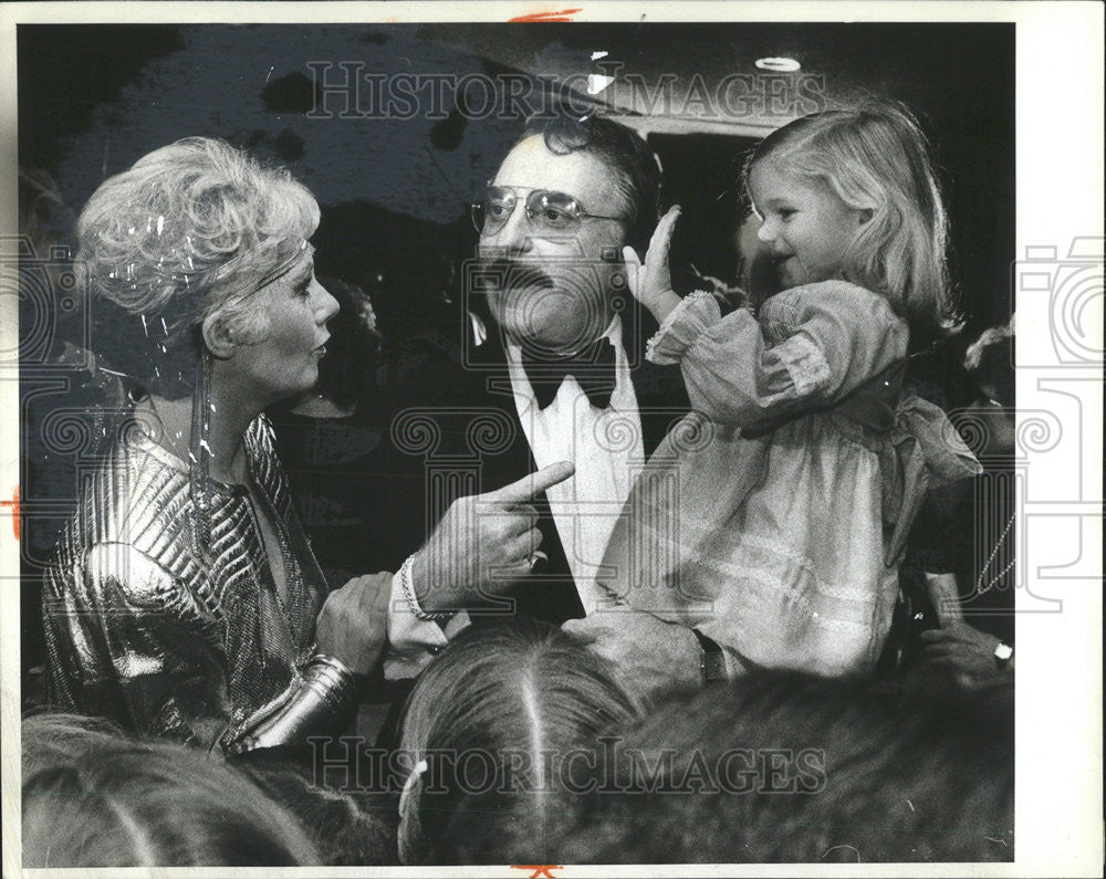 1982 Press Photo Morty Engels Shirley Jones Rachel Hardin Mental Health Ball - Historic Images