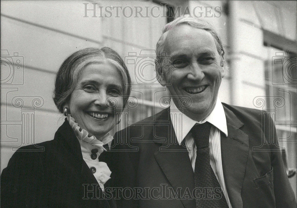 1980 Press Photo Sir Nicholas Henderson British Career Diplomat Writer - Historic Images