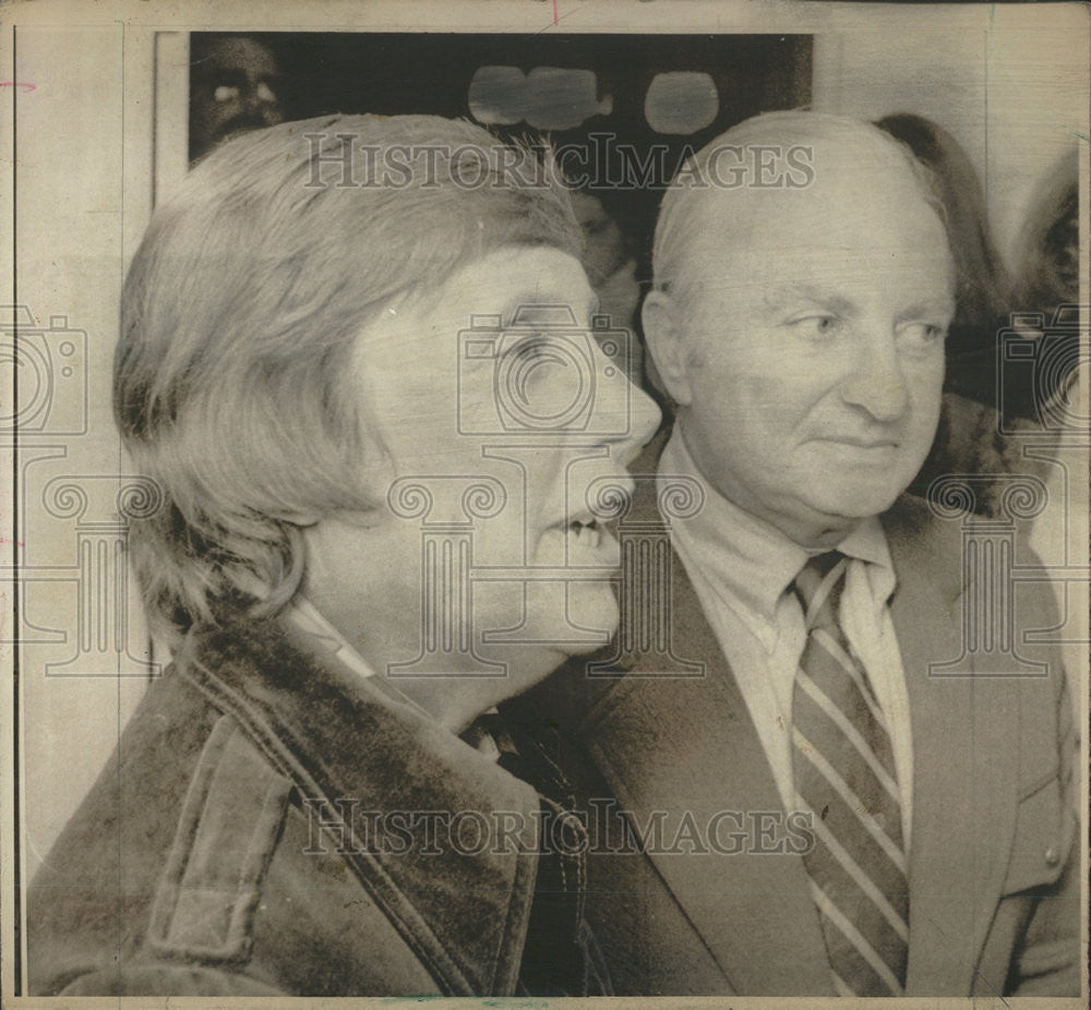 1974 Press Photo Democratic Congresswoman Ella Grasso Husband Tom governor - Historic Images