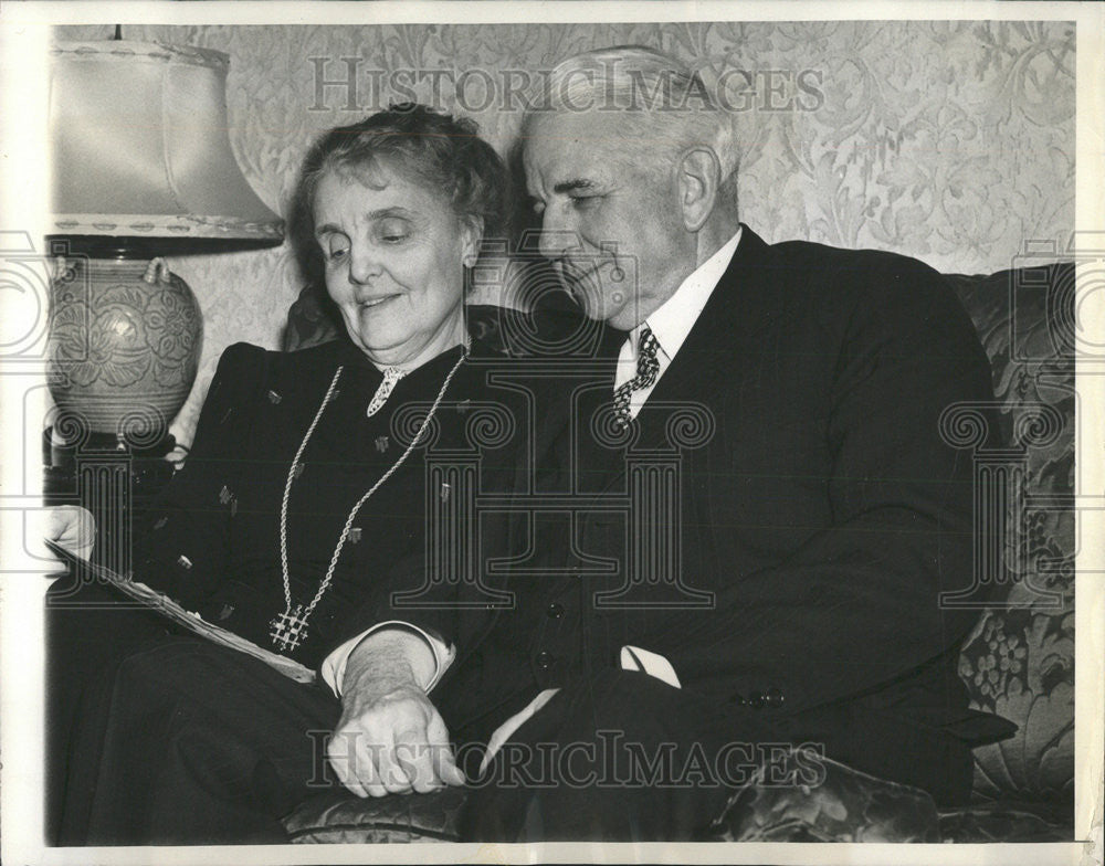 1937 Press Photo Carl Gray President Union Pacific Railroad Golden Rule New York - Historic Images