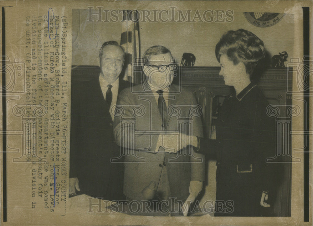 1969 Press Photo Mrs. Sharon Harker Illinois County Fair Superintendent - Historic Images