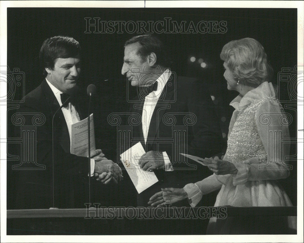 1981 Press Photo Peter Karl Investigative Reporter WLS-TV Chicago - Historic Images