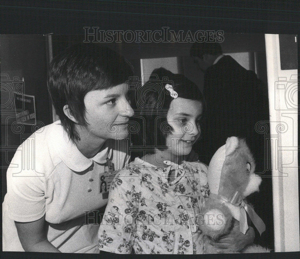 1974 Press Photo Labrini Karousos after operation on congenital heart defect. - Historic Images