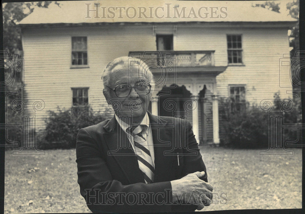 1987 Press Photo Jay Karr publisher &quot;King&#39;s Row&quot; - Historic Images