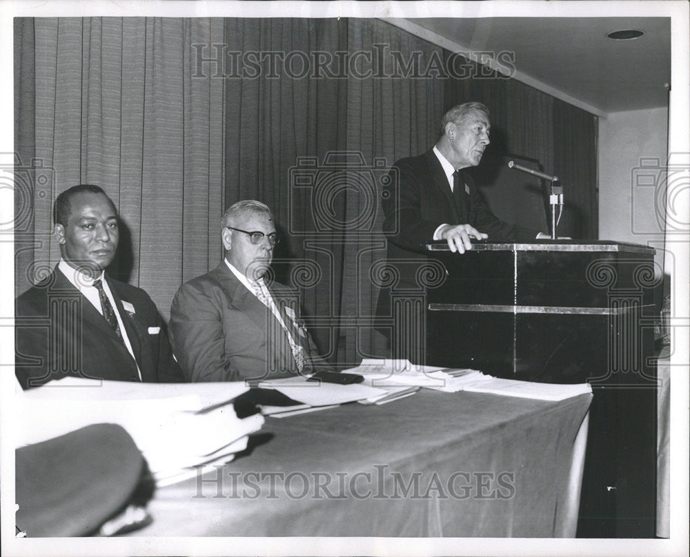 1961 Press Photo Lawrence Hoffman Oak Park Treasury Secretary - Historic Images