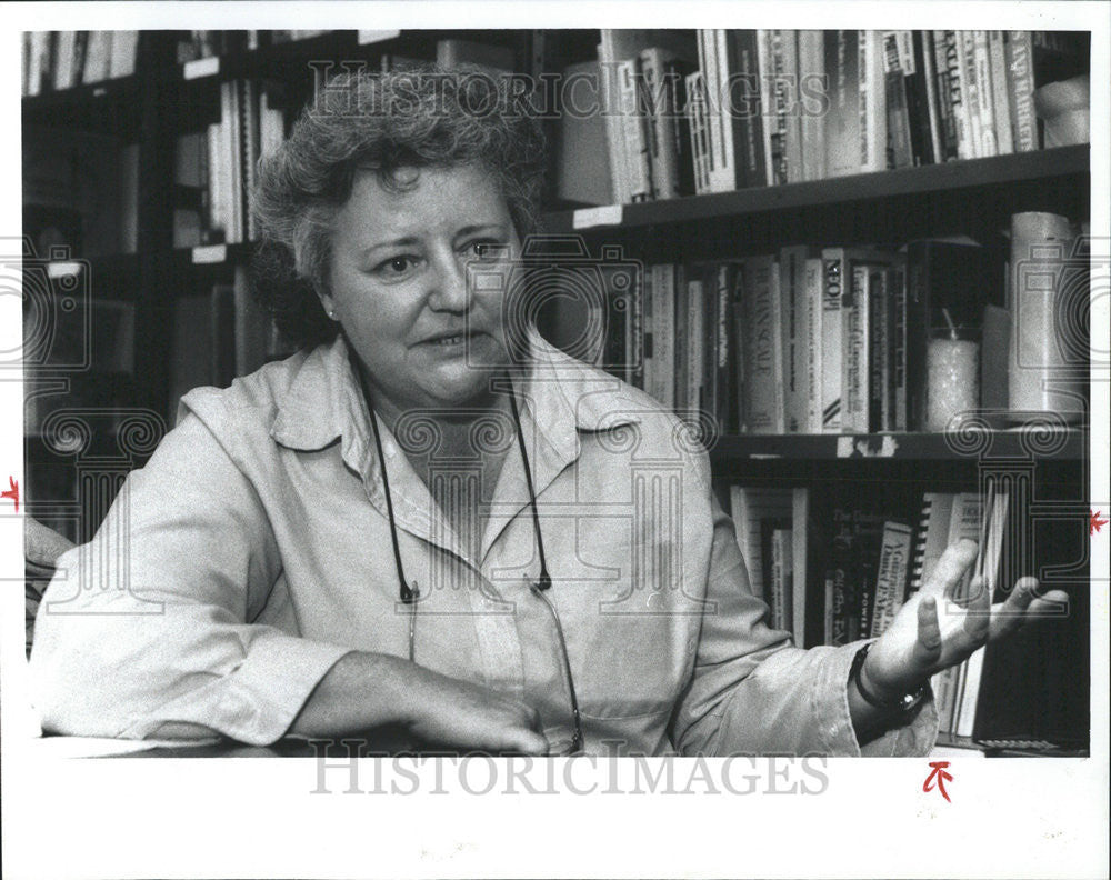 1990 Press Photo Sister Jean Hughes Chicago 8th Day Center Justice Vatican - Historic Images