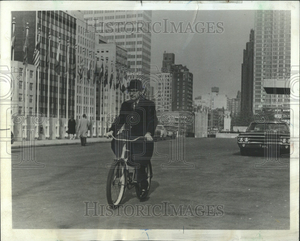 1966 Press Photo William R. Frye Chicago Sun-Times Correspondent - Historic Images