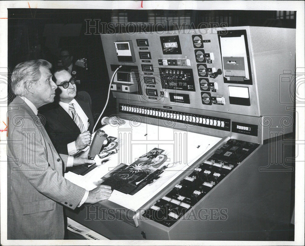 1974 Press Photo Jack Kallis Chicago Commercial Printer Businessman - Historic Images