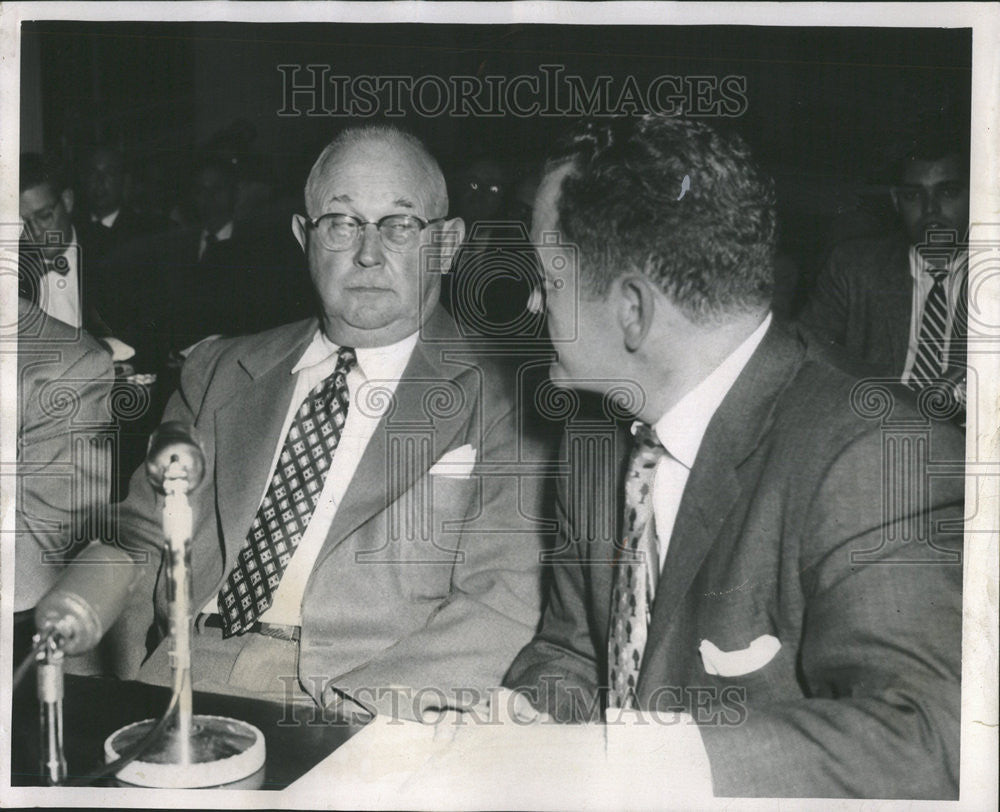 1956 Press Photo Edward Hintz Attorney John Leonard Senate probe Brink Robber - Historic Images