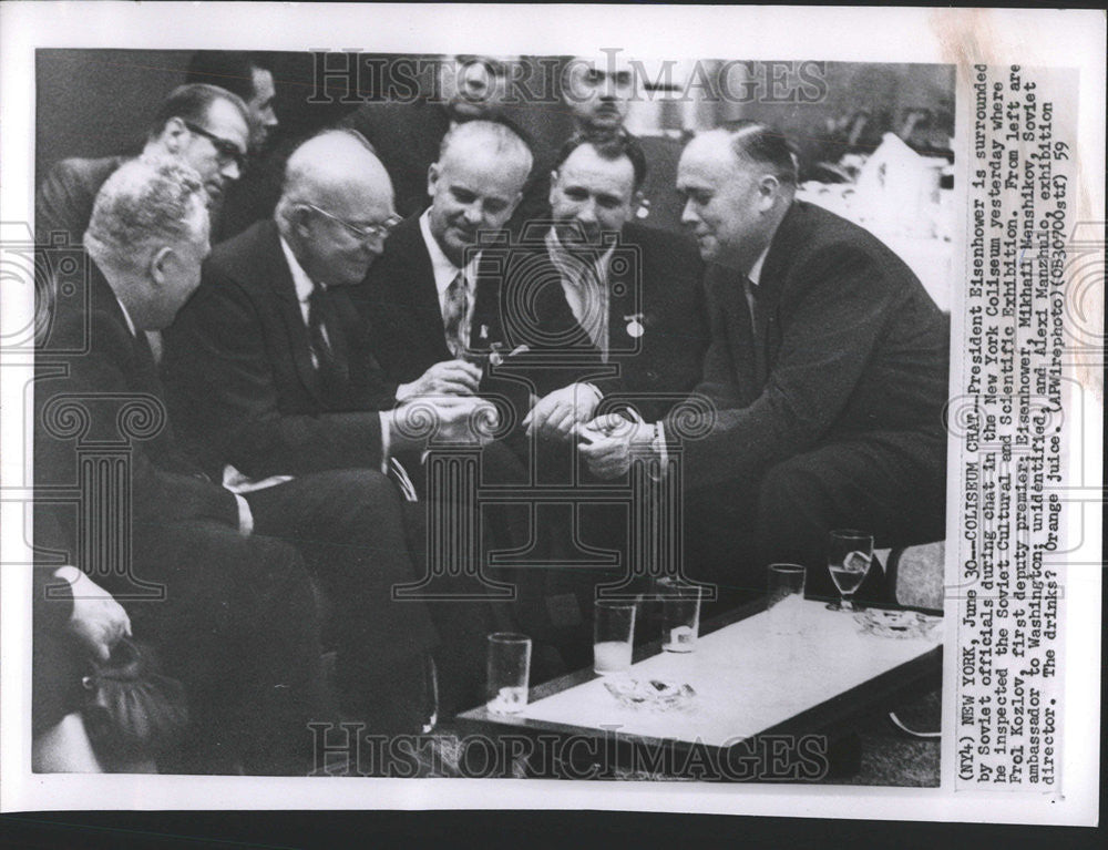 1959 Press Photo President Eisenhower Soviet officials New York Coliseum - Historic Images