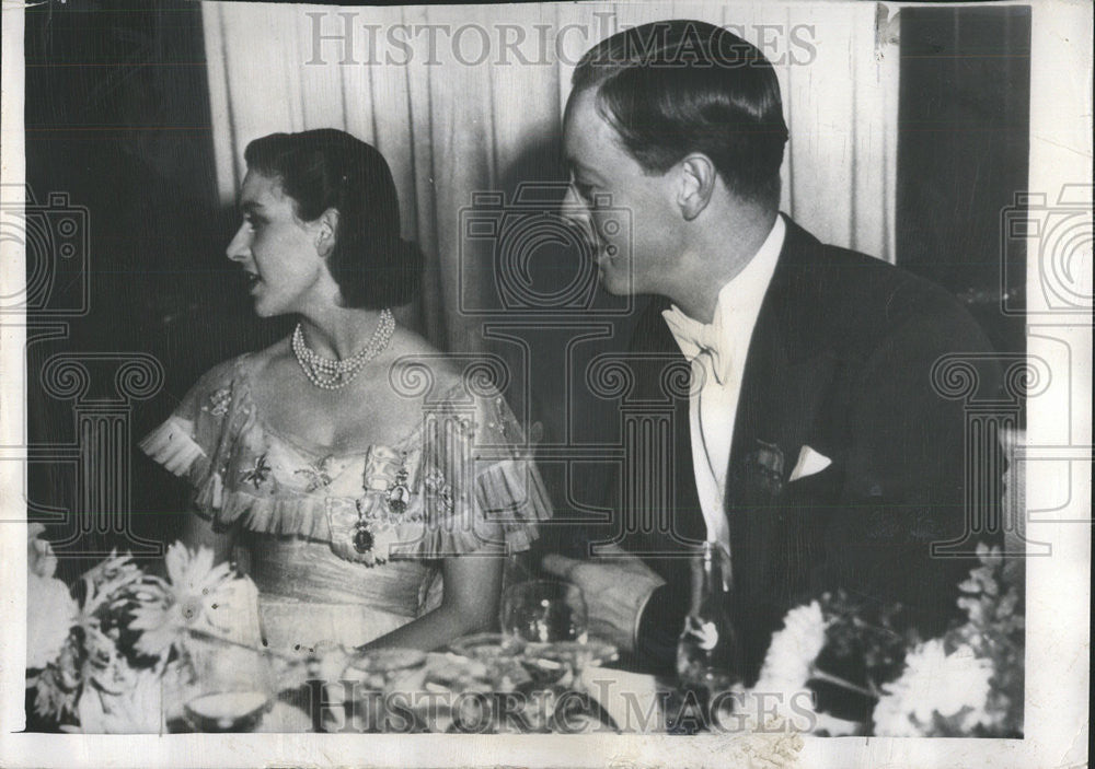 1959 Press Photo Princess Margaret Marques Blandford Halloween Ball Dorchester - Historic Images