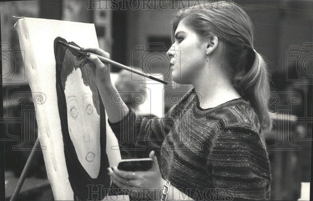 1984 Press Photo Amy Martin New York Painter &amp; Novelist - Historic Images