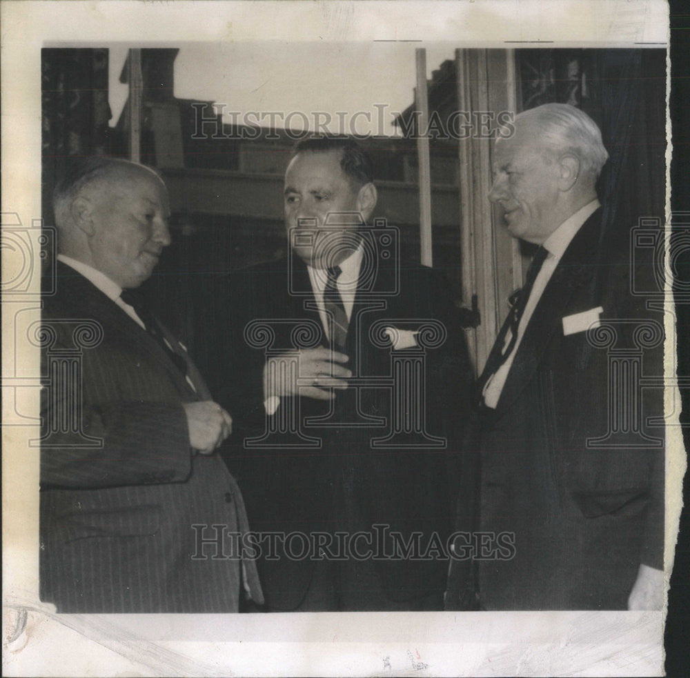 1963 Press Photo Chairman Edward Logelin Chicago Association London chamber - Historic Images