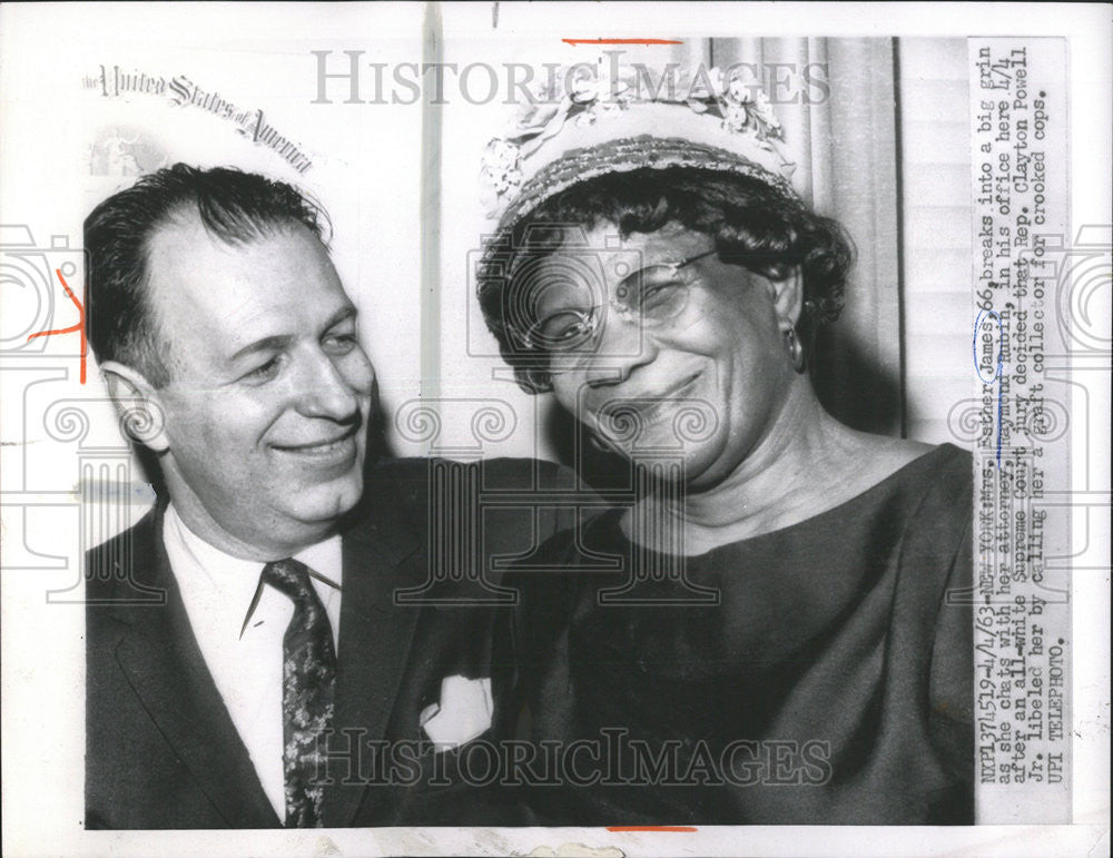 1963 Press Photo Mrs Esther James Break Big Grin Chat Attorney Raymond Rubin - Historic Images