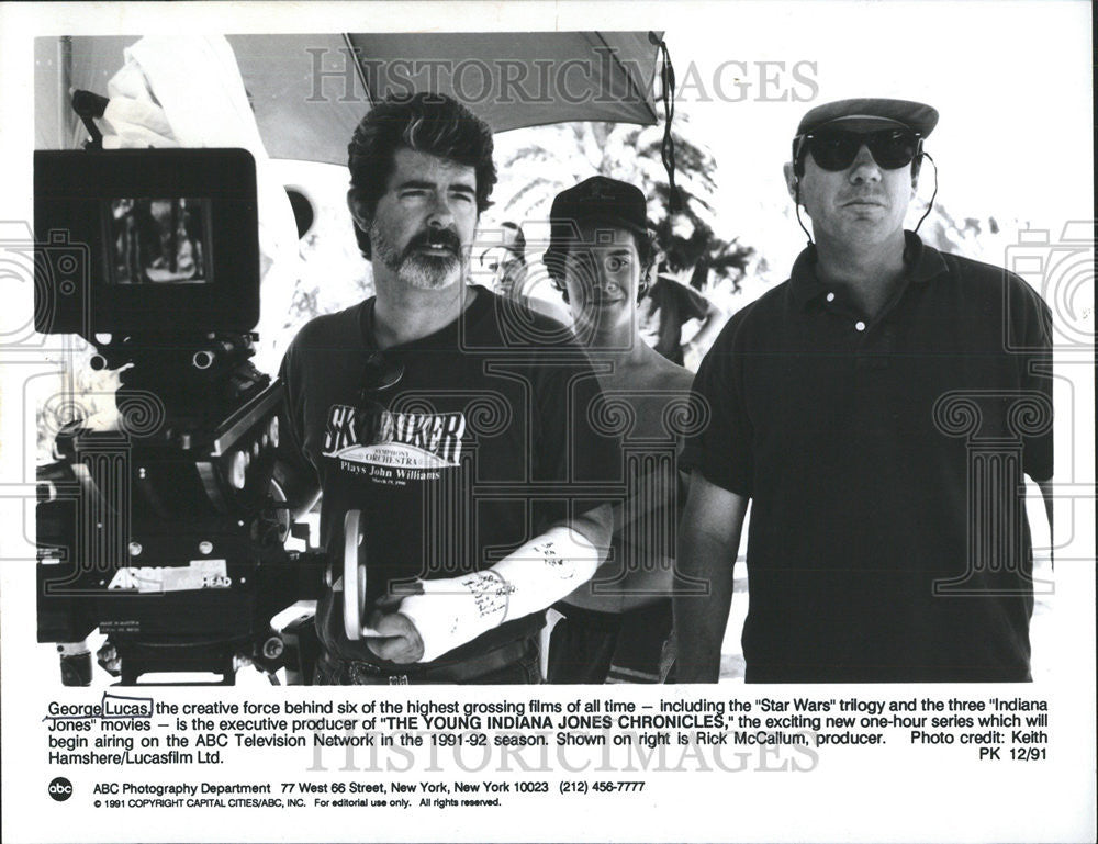 61991 Press Photo Indiana Jones George Lucas Young Chronicles ABC TV Network - Historic Images