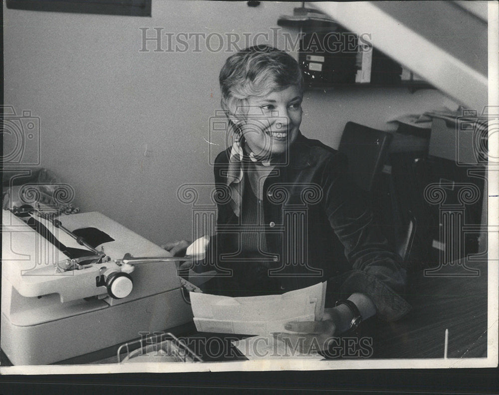 1975 Press Photo Jorie Leuloff Friedman recalls her propensity as a child . - Historic Images