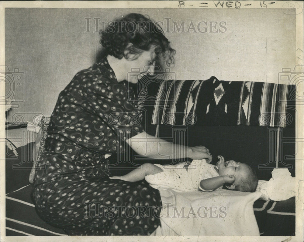 1937 Press Photo Baby Diane Lucas Kidnap Victim - Historic Images