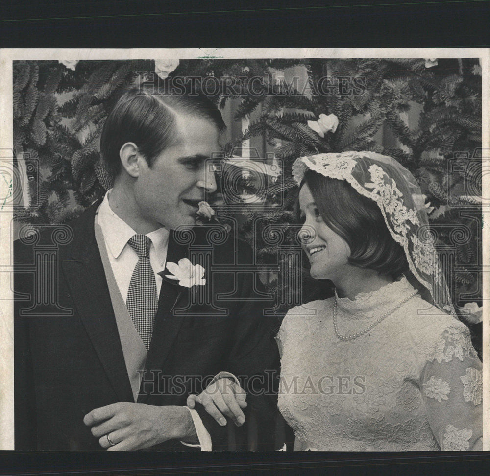 1969 Press Photo Alexander Lincoln Isabel Ross Wedding Former Husband decoration - Historic Images