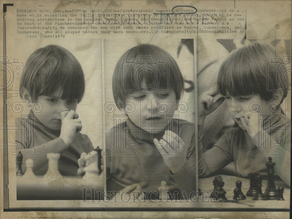 1972 Press Photo Shelby Lyman Chess Institute New York Fischer Spasaky Champion - Historic Images