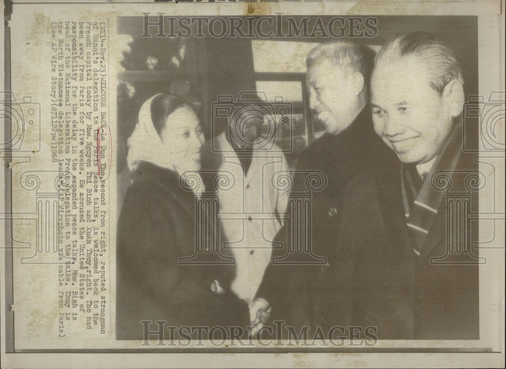 1968 Press Photo Le Duc Tho Hanoi French Mme Nguyen Thi Binh Xuan Thuy delegate - Historic Images