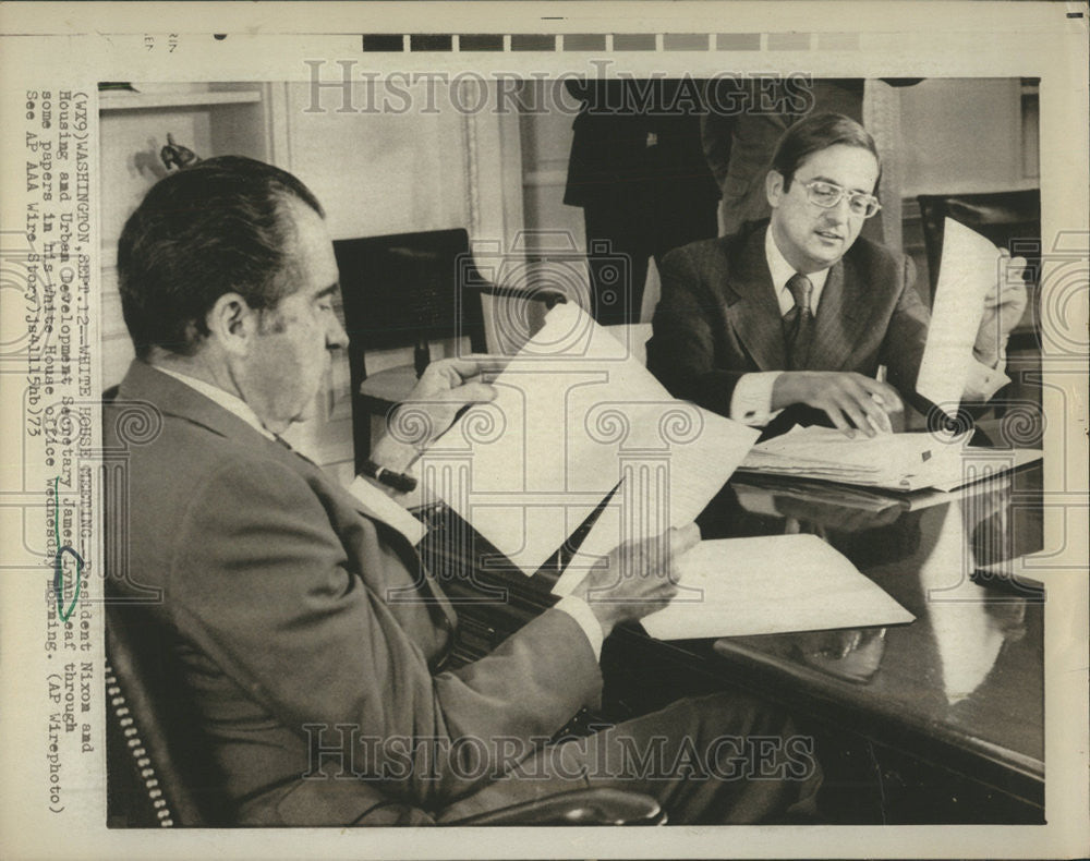 1973 Press Photo White House office President Nixon Urban Development Secretary - Historic Images