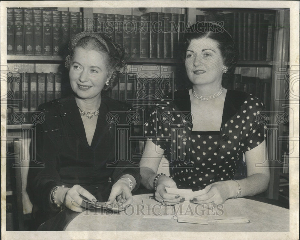 1952 Press Photo Mrs William Lancaster Mrs John Ryan Preparation Card Party - Historic Images