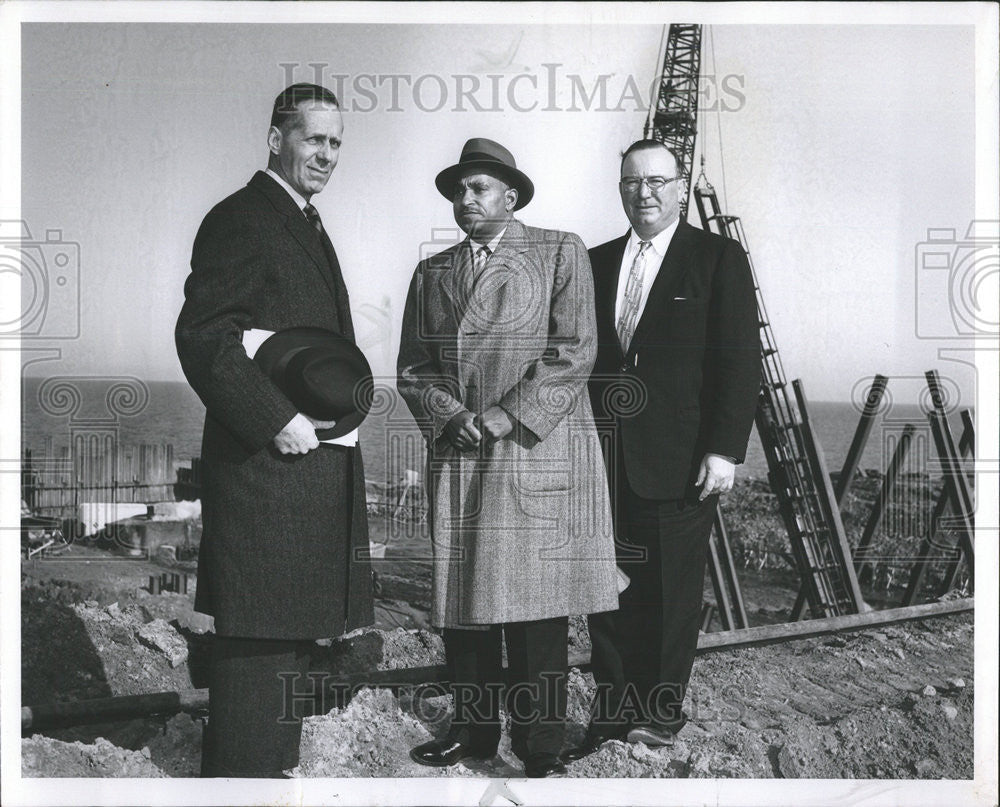 1959 Press Photo Robert Landrum Virgil Gumrock Chicago  Community Conservation - Historic Images